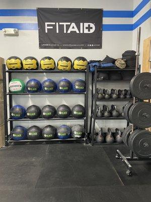 Wallballs and kettlebells