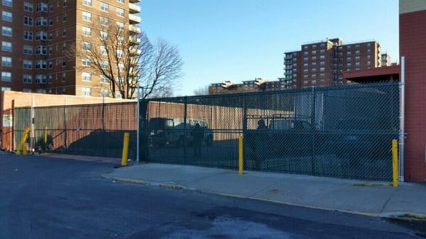 Chain link fence commercial and residential