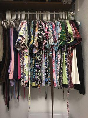 Women's scrubs tops and bottoms. 
 $5.00 each piece. 
 Size's medium & small
 All in great condition. 
 Name brands, no Wallmart.