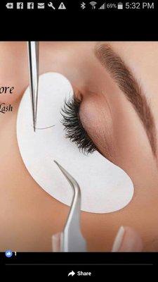 Come on and get your eyelash extensions