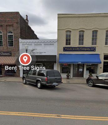 Bent Tree Signs