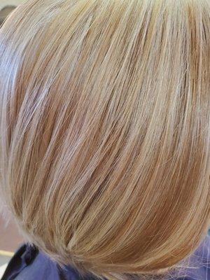 Variable blonde tones