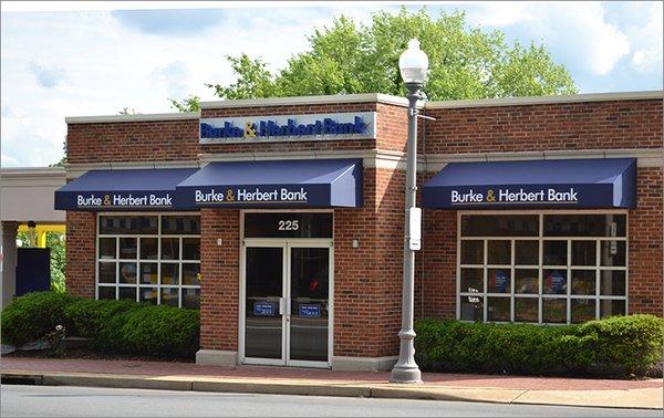 Burke & Herbert Bank, Falls Church