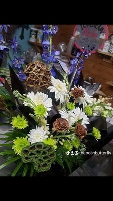 Gorgeous arrangements for men as well as women