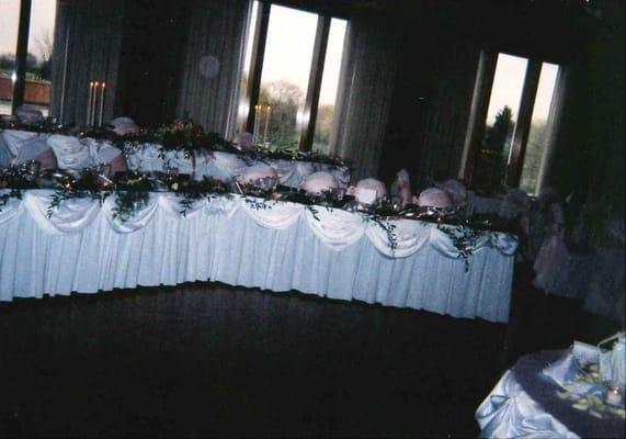 Front view head table for 32 people