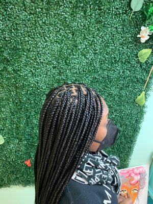 Knotless braids medium