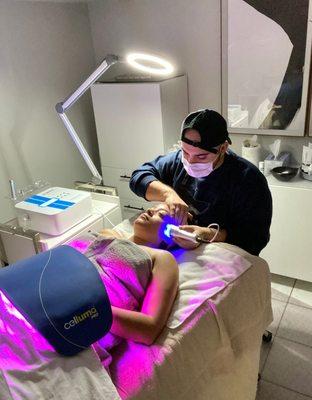 LED and Cryo Therapy for the ultimate anti-aging treatment