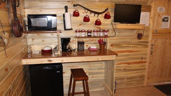 Kitchenette in Silver Cabin in the Horse Barn