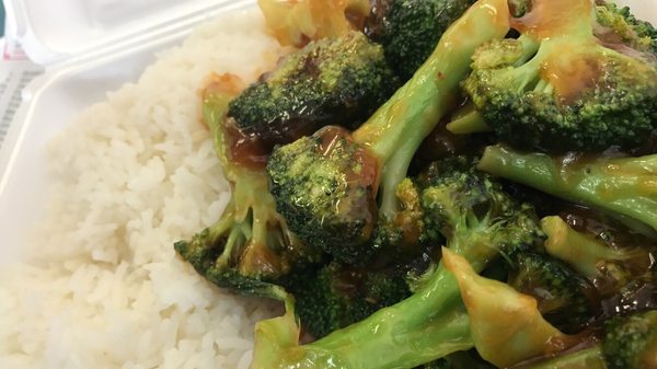 Broccoli w white rice and garlic sauce