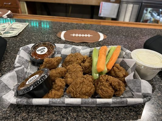 10pc dry wings w/two sauces! FYI mama joy sauce is kinda spicy (like a sweet chili)