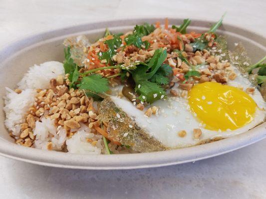 Viet Bowl w/ fried egg