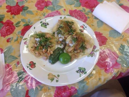 Tacos de pollo - para comer aqui.