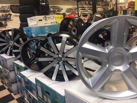 WHEELS & TIRES EXPERTS