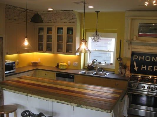 Concrete countertop with glass inlays