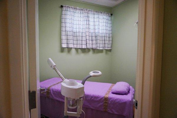 Facial Room