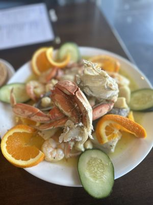 Mariscada Caribeña -Shrimp. octopus, mussels, king crab & fish in garlic butter & lime juice