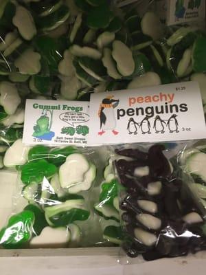 Hello froggy and penguin gummies!