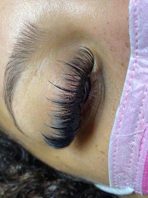 Wispy Set Lashes