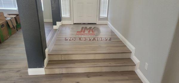 Installation of the floor, baseboard and painting