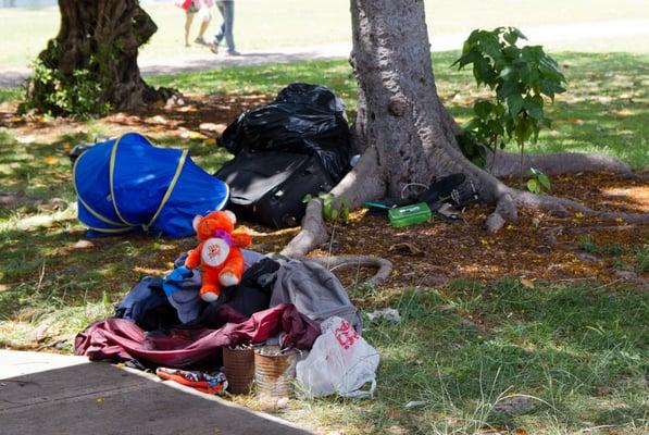 Honolulu City Tour Ala Moana Tour Stop/Homeless housing