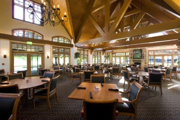 Whether entertaining a large social event or a quick family meal, options with indoor and outdoor dining for your events.