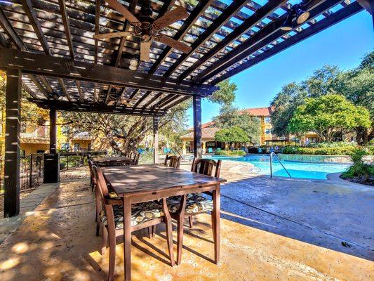 The Montecristo Apartments in San Antonio, TX, offering 1, 2 and 3 bedroom apartments for rent in San Antonio.