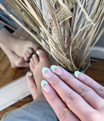 Pastel green tip oval nails