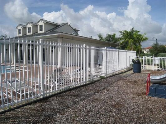 Speared Top Aluminum Picket Fence