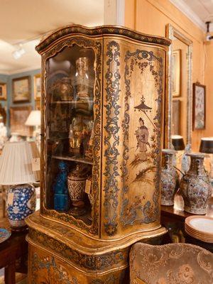 Nicholson's of Laguna Antiques