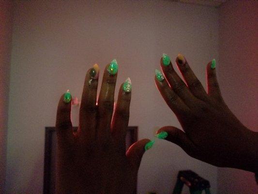 Glow in the dark acrylic nails