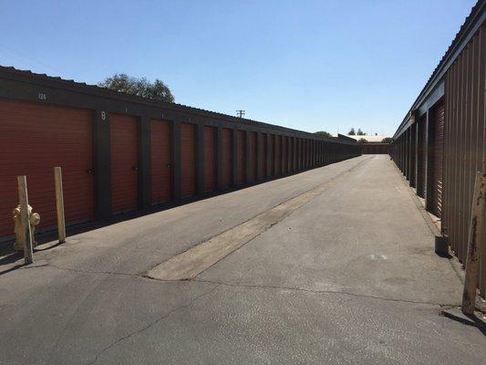 Outdoor row of storage units