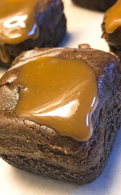 Salted Chewy Caramel Brownie BIte