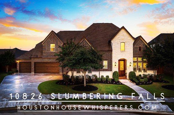 Gorgeous listing in the Master Planned Resort Community Of Towne Lake