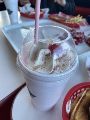 Peppermint and chocolate milkshake for the holidays