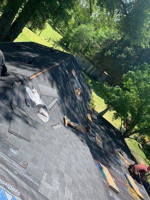 R&L Roofing & Exteriors