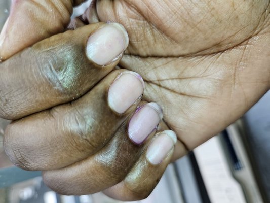 All R fingers still have gel base coat & the nails are uneven from tech using electric file to remove gel polish when I paid for a soak.