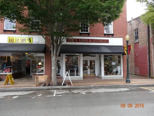 Tom's Coins & Antiques, New Bern, NC