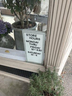 Store hours