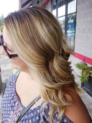 She went from 3 shades of box blonde to this beautiful balayage #hairbyborsity