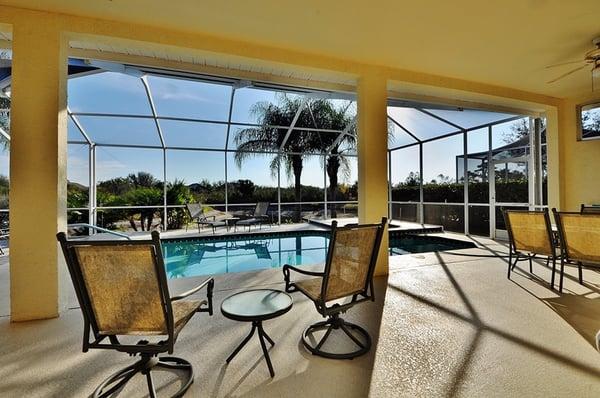 TDK Home Tours - Real Estate Photographer Tampa - Lanai Lifestyle Living View