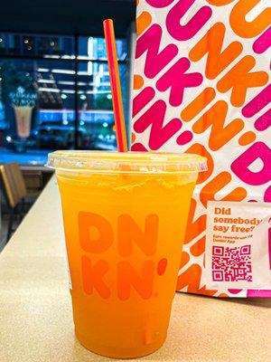 Mango Pineapple Dunkin' Refresher, small