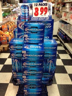 Compren sus BudLights aqui en El Duranguito