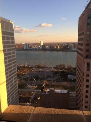 Located on the 26th floor we have breathtaking views of Hart Plaza and the Detroit River.