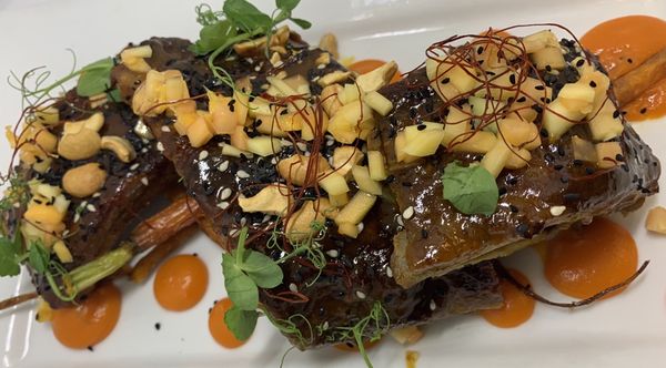 Apricot Glazed Ribs with papaya