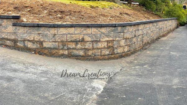 Retaining wall