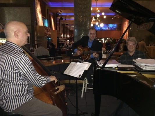 Eric Hochberg Trio at Catch 35 Chicago