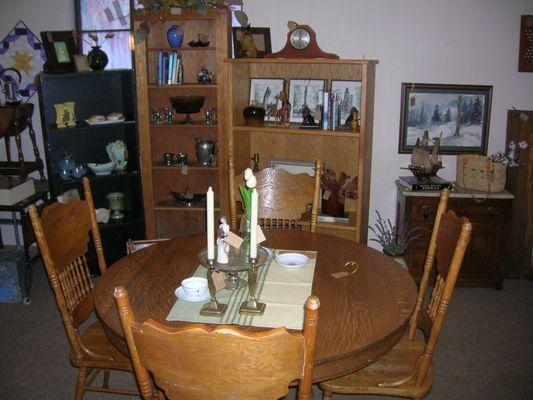 Oak table with 6 leafs