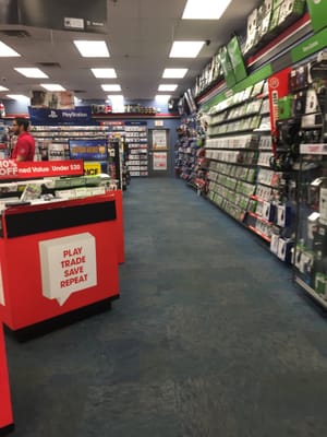 GameStop Roslindale -- 674 American Legion Highway, Roslindale         Interior