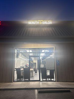 SEVA Beauty Salon Stations for rent $1000