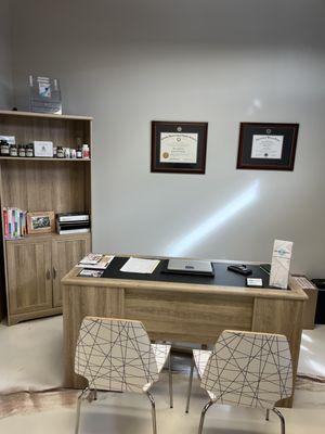 Chiropractic and functional medicine consultation room